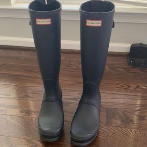 Hunter boots in navy